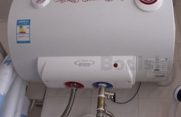 燃?xì)?、電熱、太?yáng)能與空氣能熱水器上門快修服務(wù)